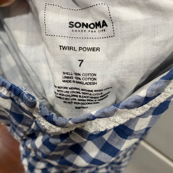 Girls’ Dress - Picture 2 of 7